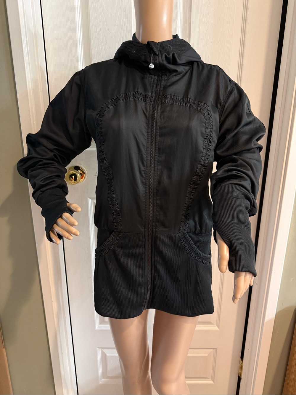 Lululemon Dance Studio Hoodie Jacket Size M Black Athletic Outdoor READ
